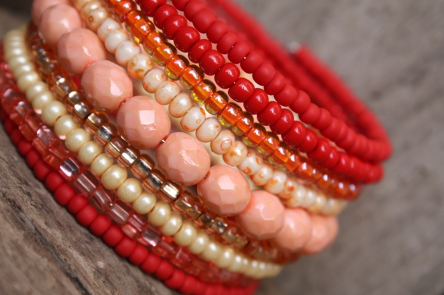 Náramek "Broskvový květ"