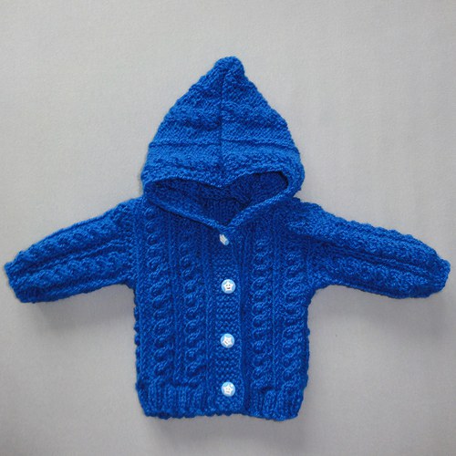 Tmavě modrý svetřík s kapuckou