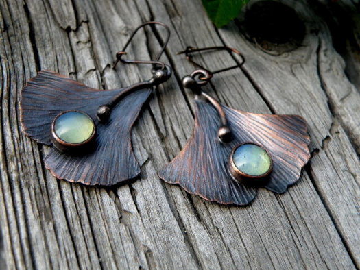 Jinan dvoulaločný s opalitem