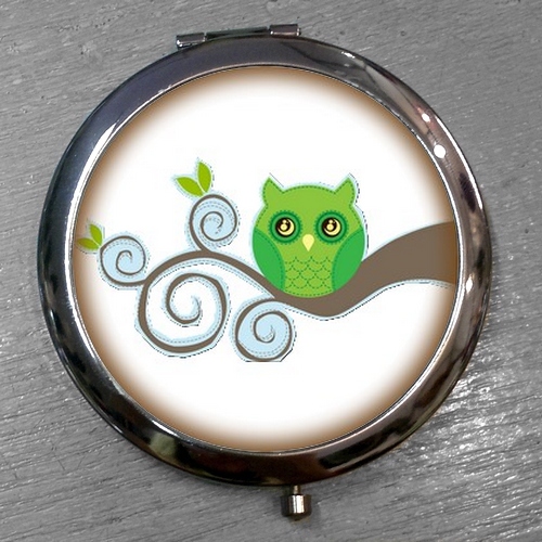 Zrcátko Zelená sovička na větvi