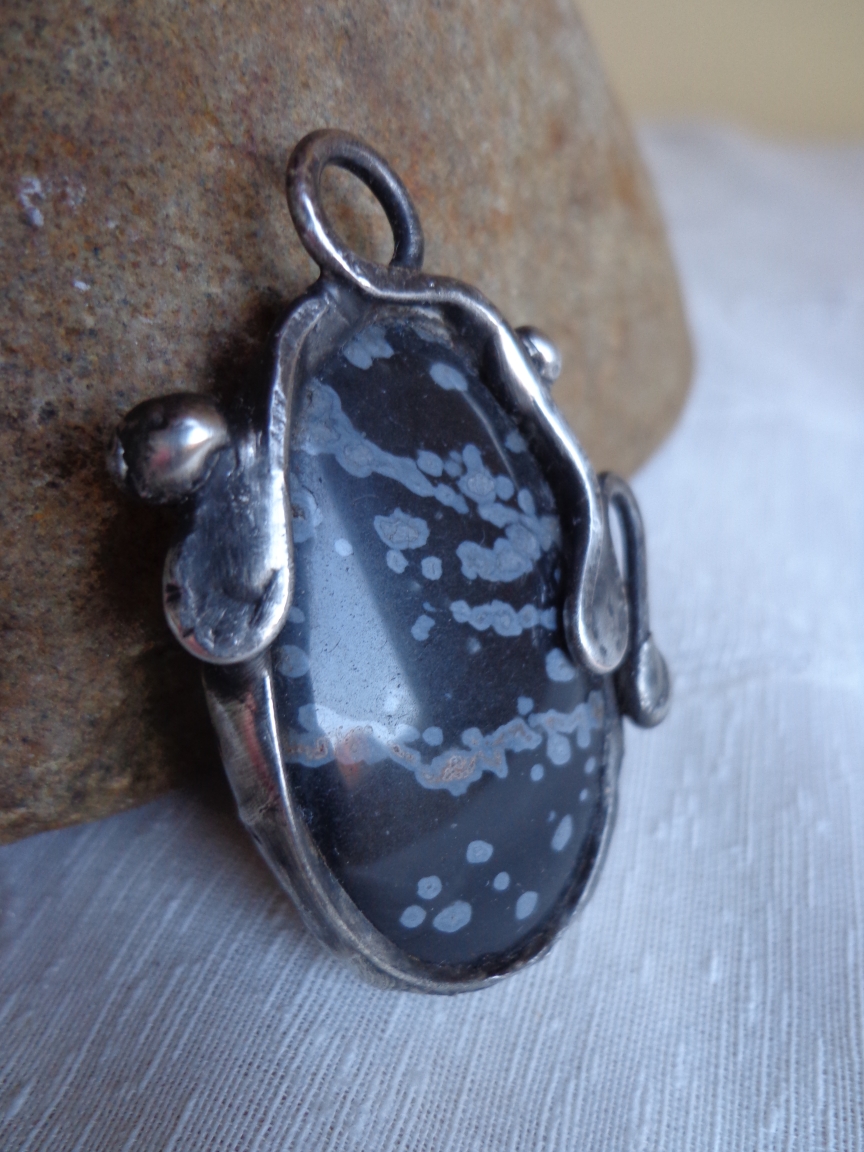 Obsidián vločkový