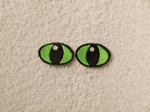 Vyšívané oči kočičí reflexní zelené 3x2cm 1 pár