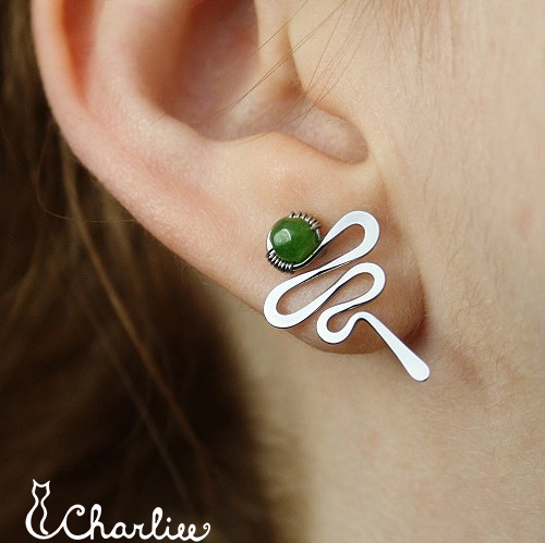 VÁŽKA - OLIVÍN ochranný kámen - pecky -  hypoalergenní chirurgická ocel