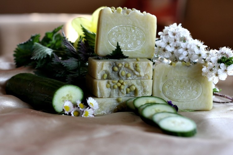 Přírodní Okurkové mýdlo s mandlovým olejem