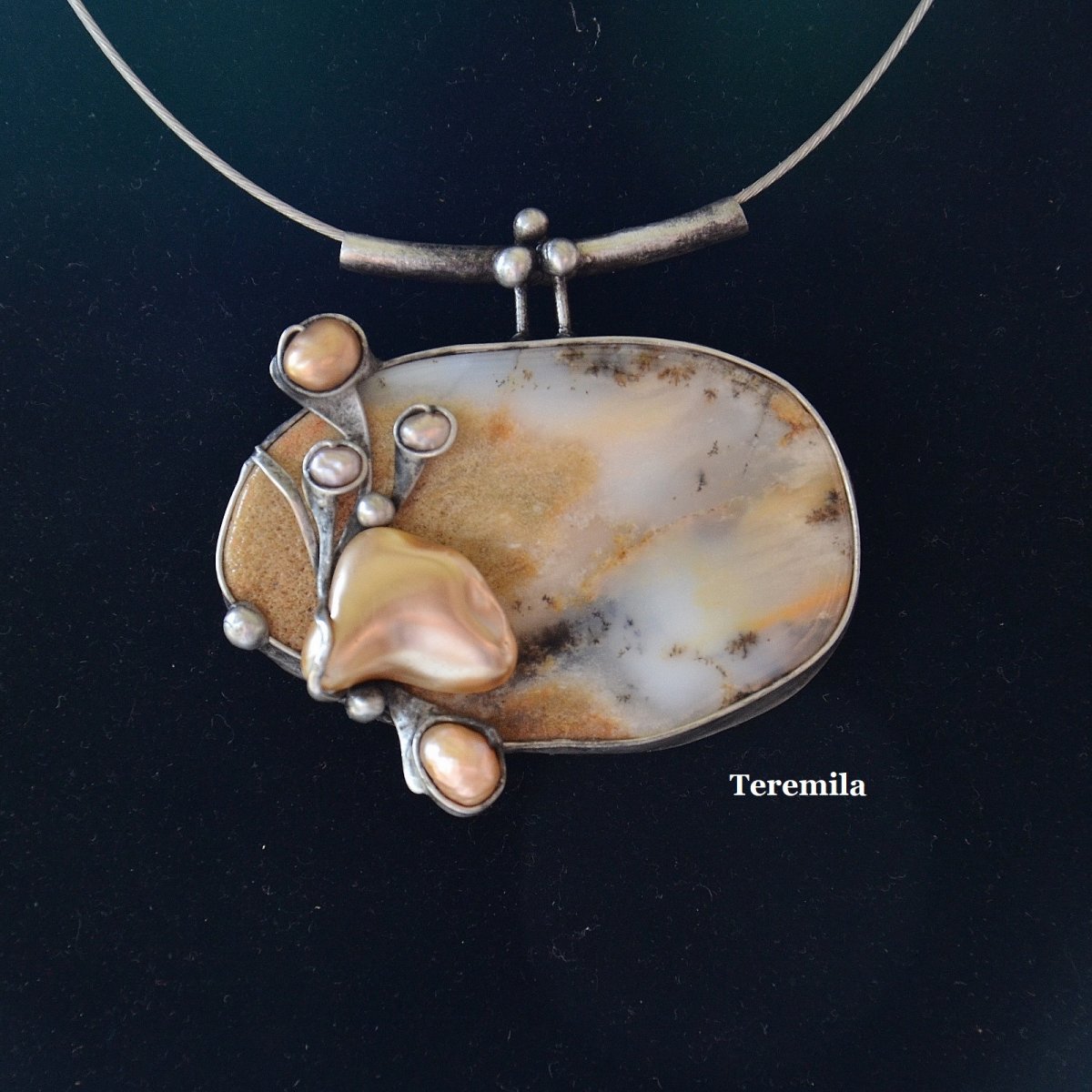 Decentní - dendritický opál