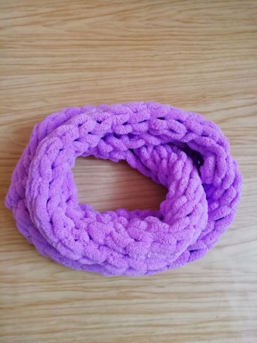 Měkký pletený nákrčník puffy - orchidej