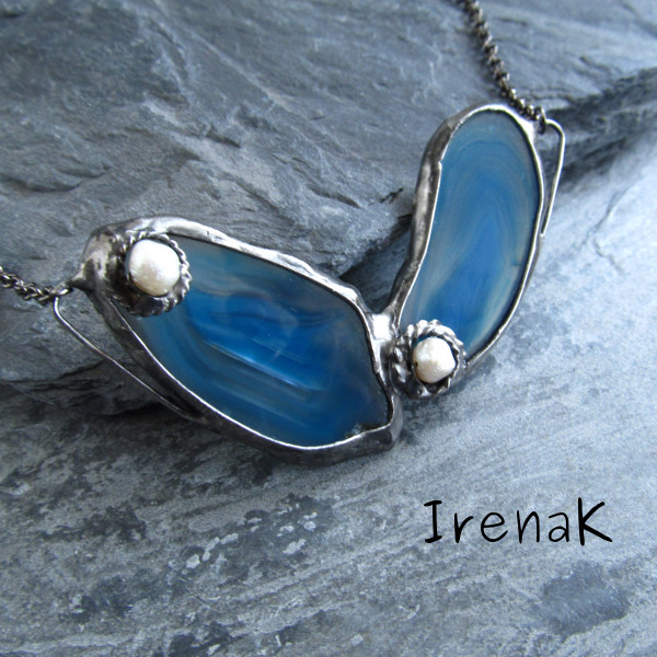 Náhrelník - acháty s perličkami