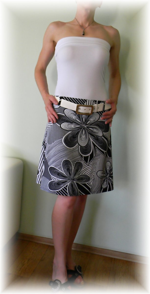 Sukně černo-bílá