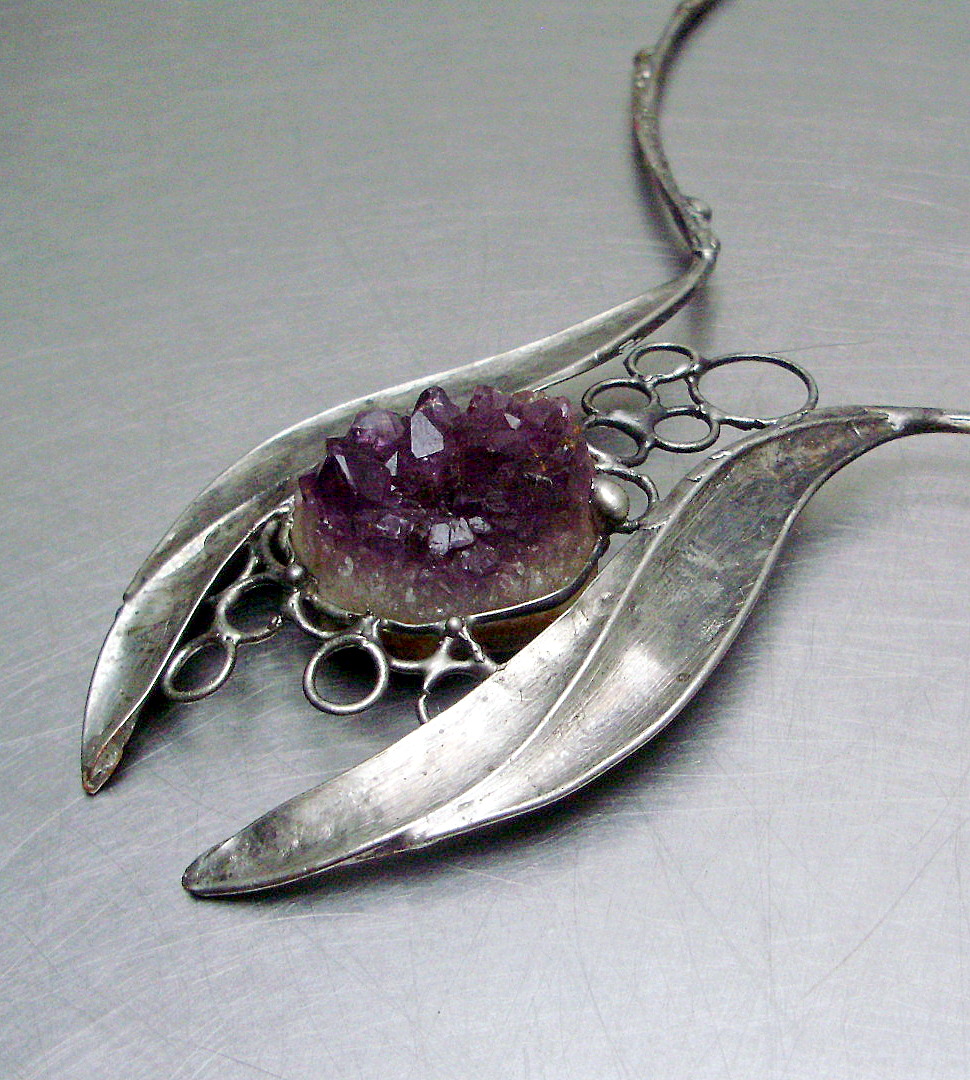 NÁHRDELNÍK COLOSEUM