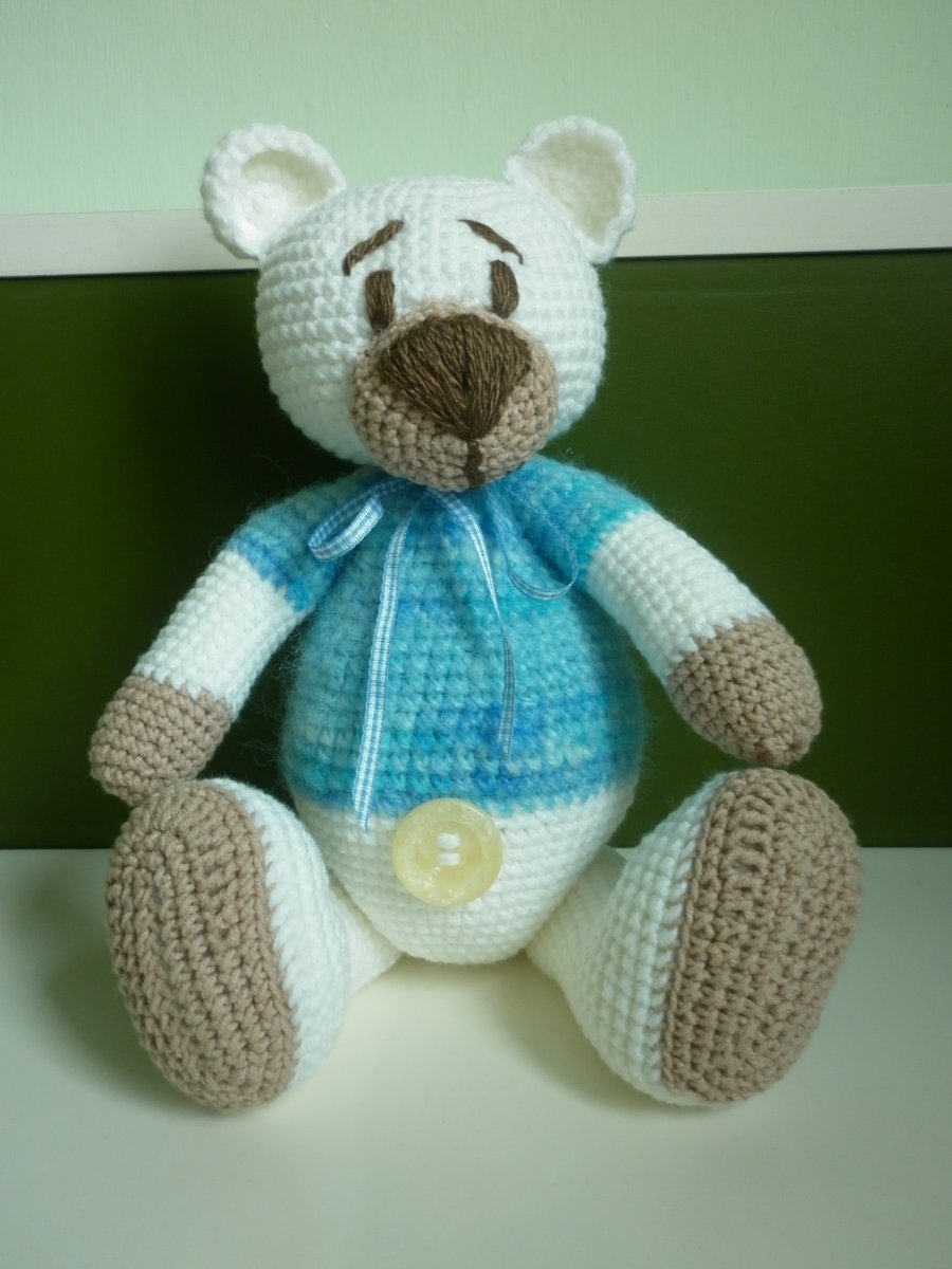 Háčkovaný medvídek Ríša - hračky na zakázku