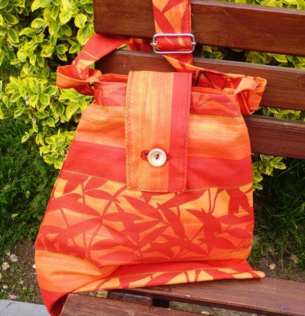 Oranžovo červená kabela