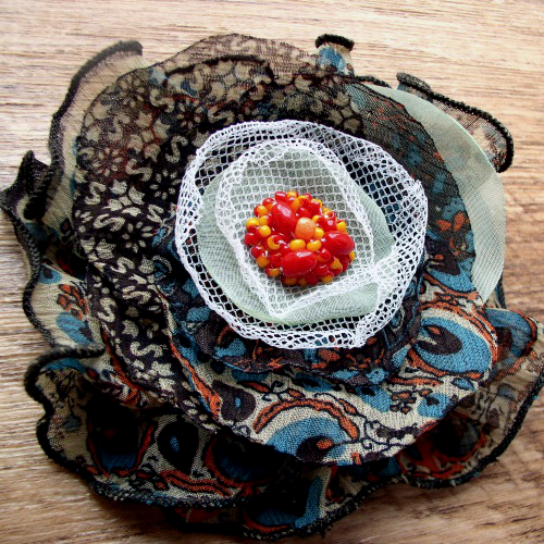 Brož... Paví vábení