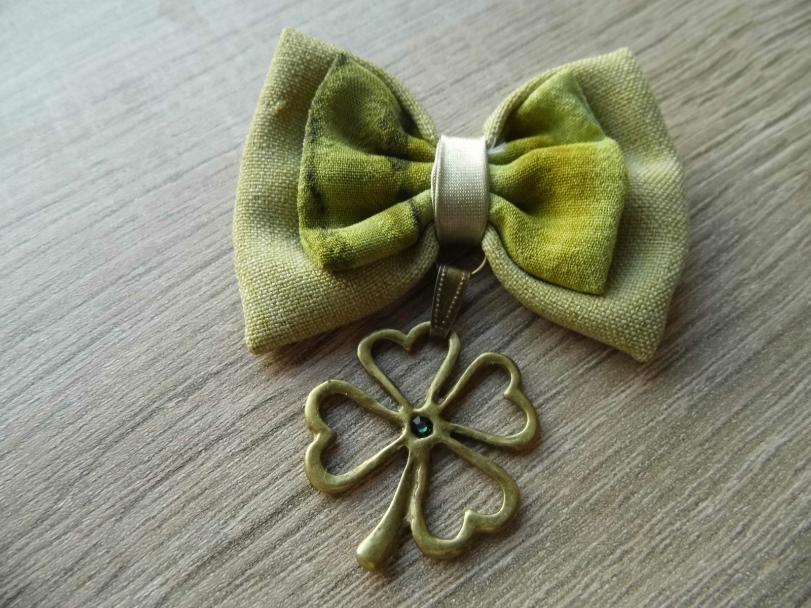 Brož - čtyřlístek