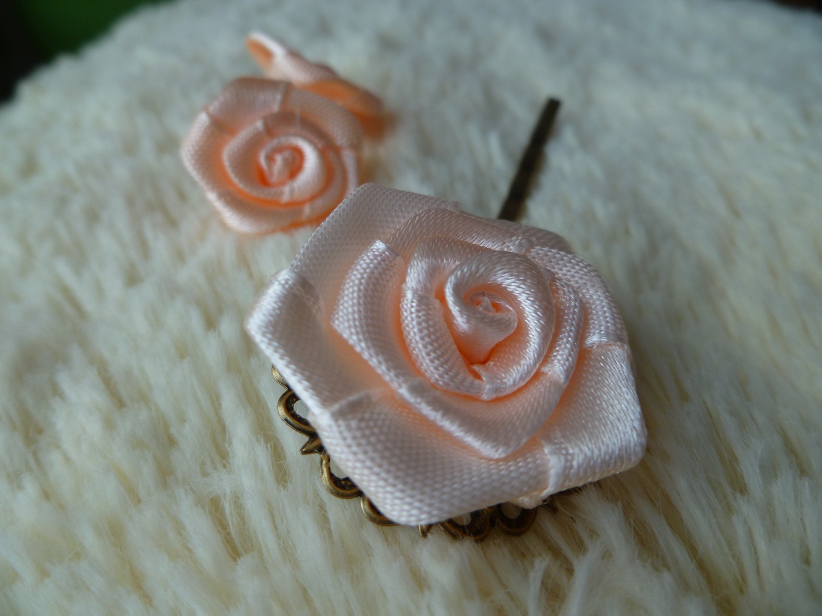 Lososová sponka do vlasů