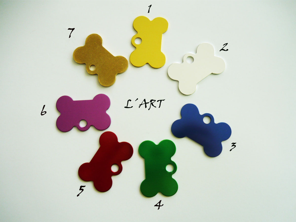 Vyrývané kostičky pro pejsky