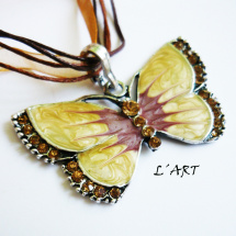 Karamelový motýl 
