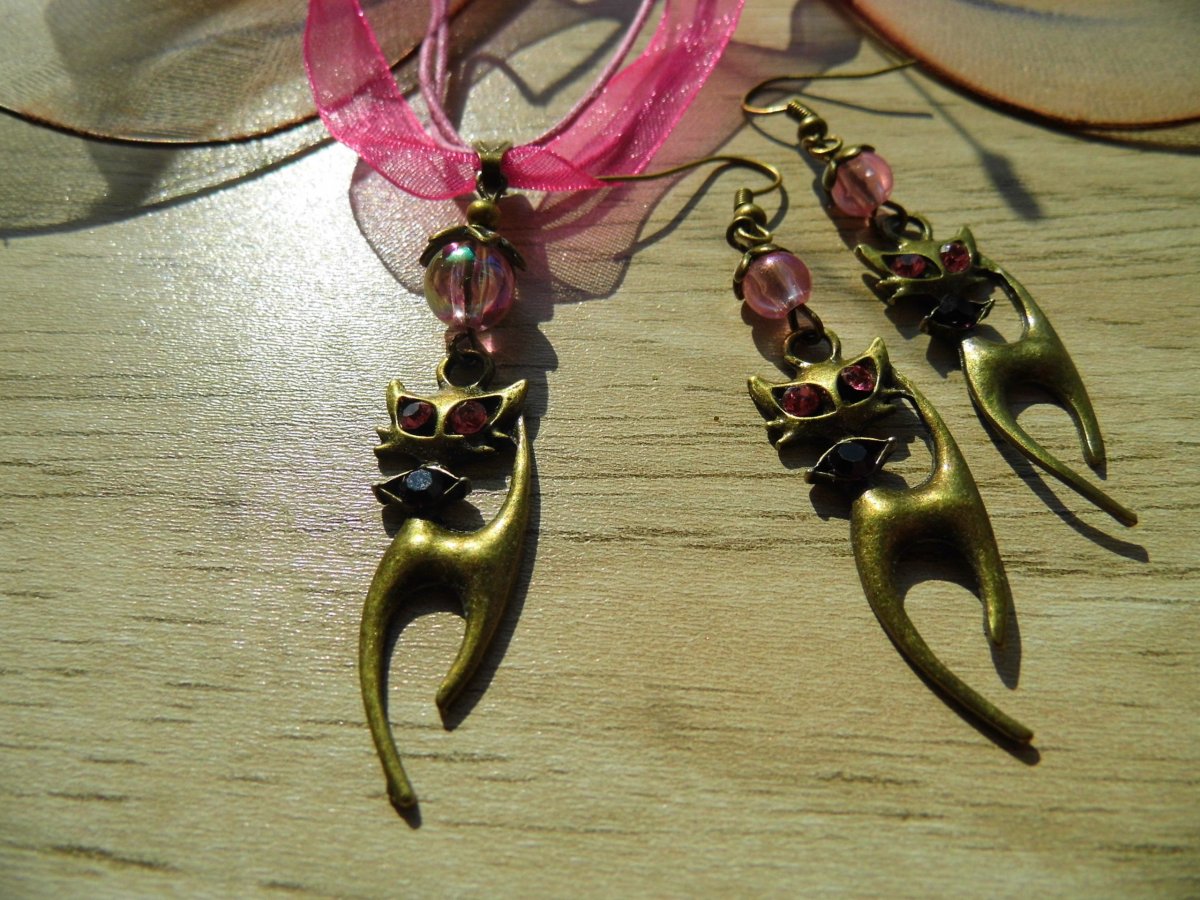 Malá kočičí soupravička