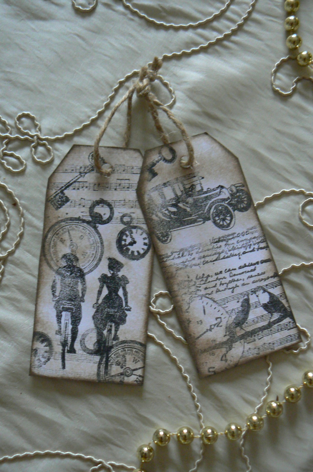 Záložky, visačky, jmenovky...