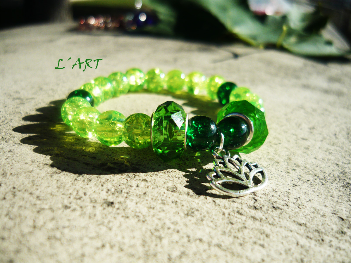 Křišťálový zelený náramek Mála