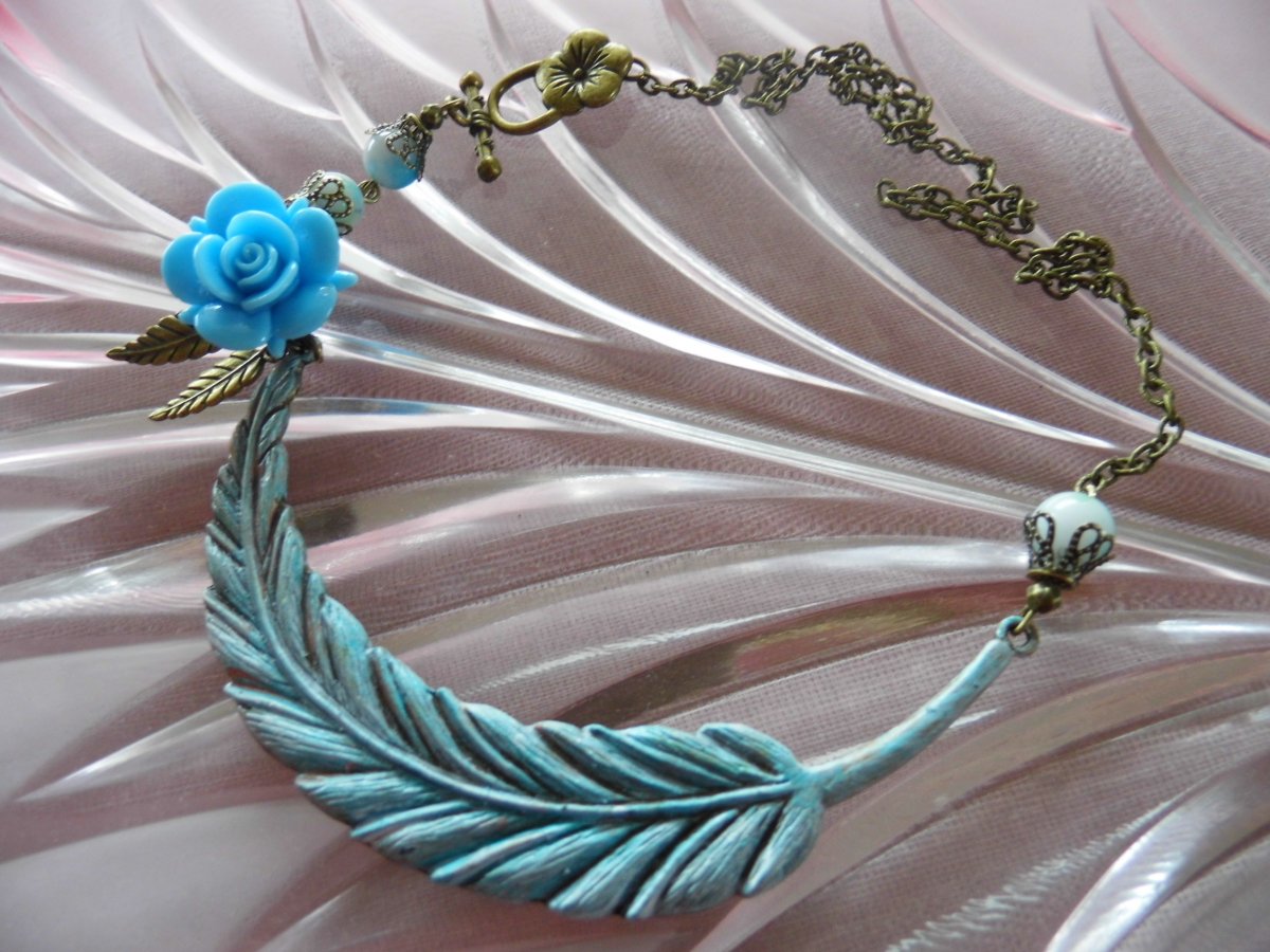 Patinovaný list - náhrdelník