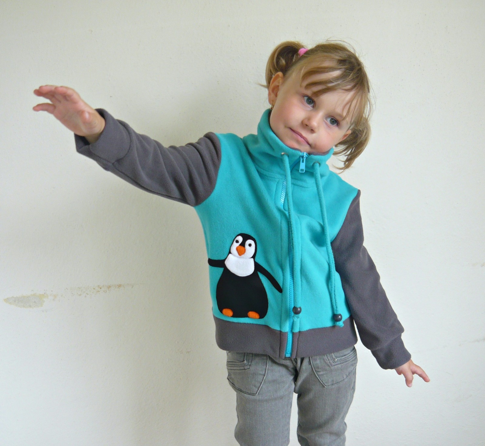 Mikinka s tučňákem na přání