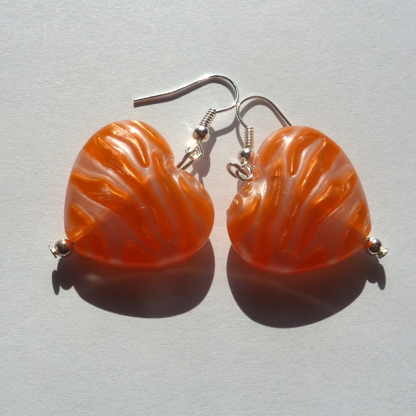 Oranžová srdíčka