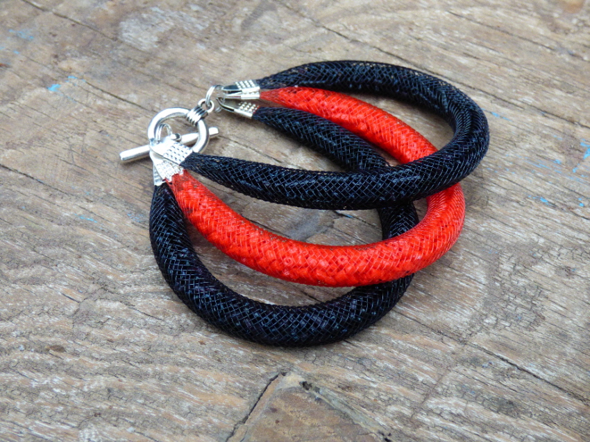 Náramek ... dutinka 005