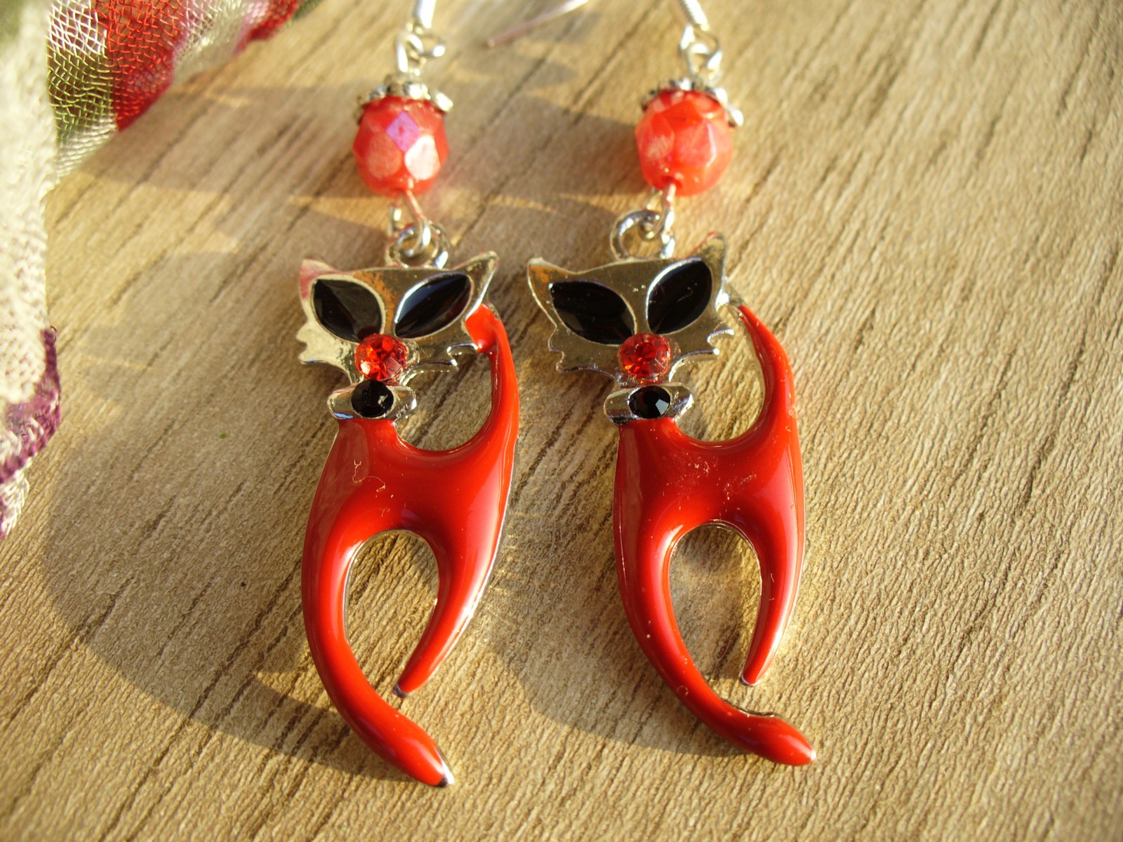 Náušnice červené nasmalt.kočičky