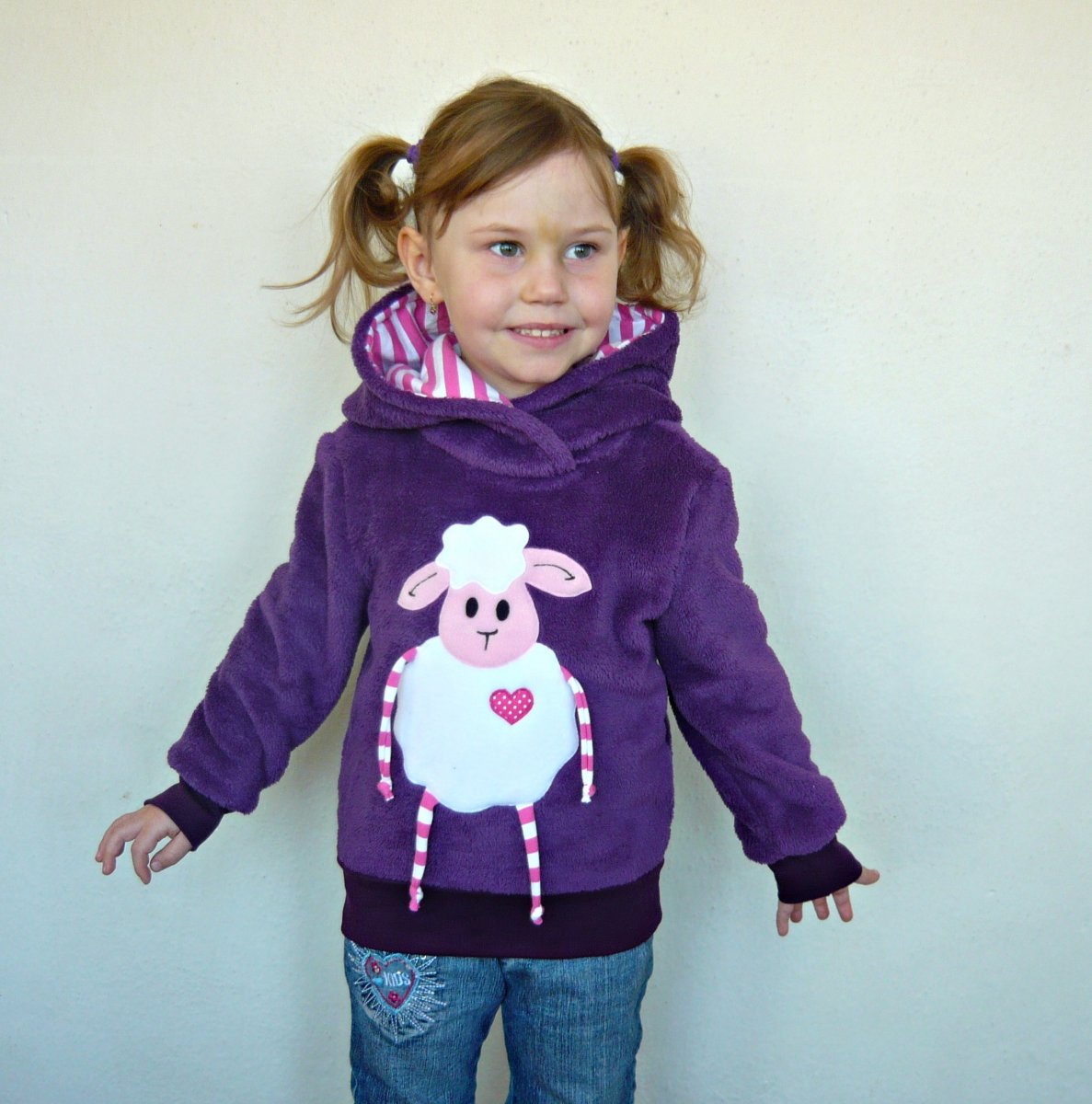 Wellsoft mikinka s ovečkou ... vel. 104 / 110