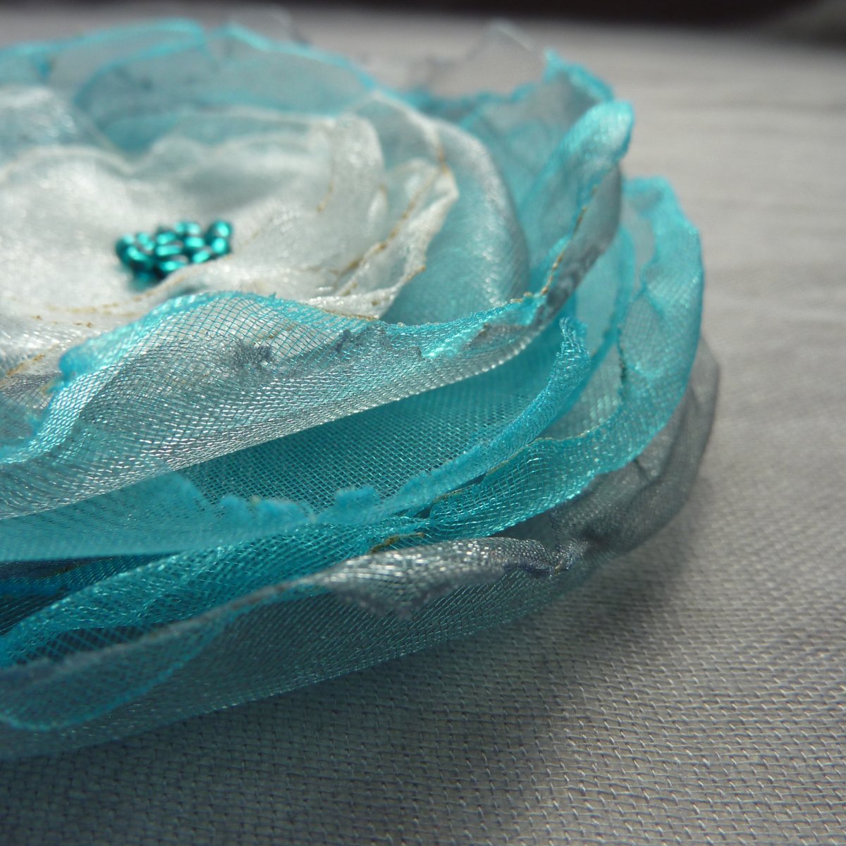 Ledová růže... brož