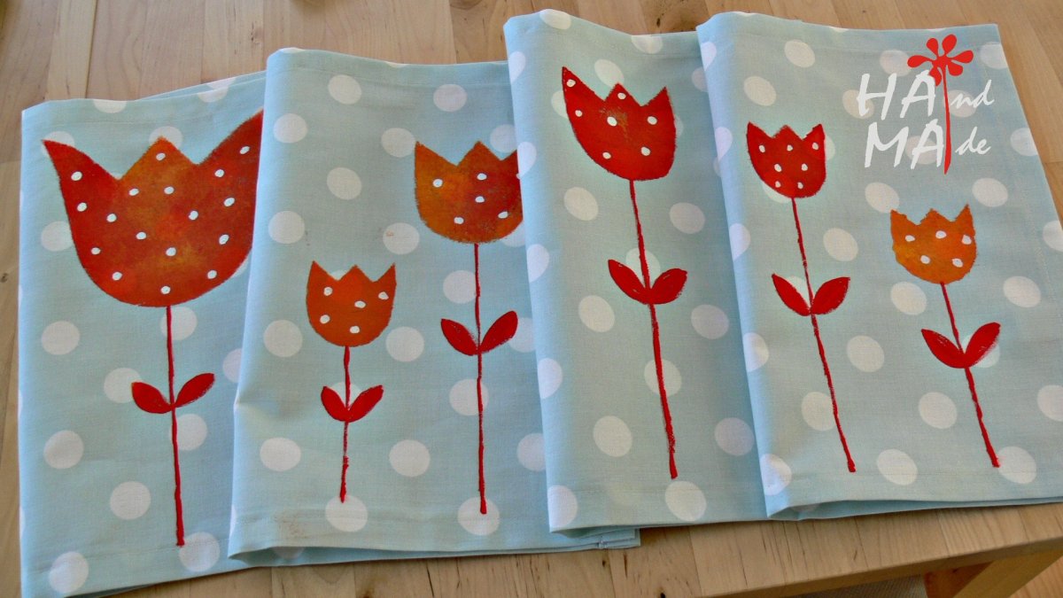 prostírání s tulipánky