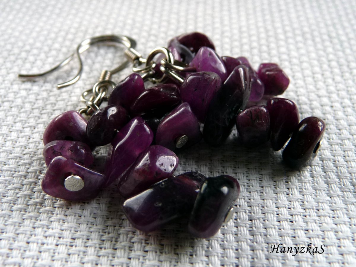 Náušnice: Rubínky