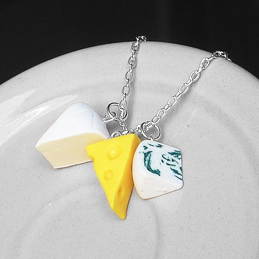 Sýrový náhrdelník