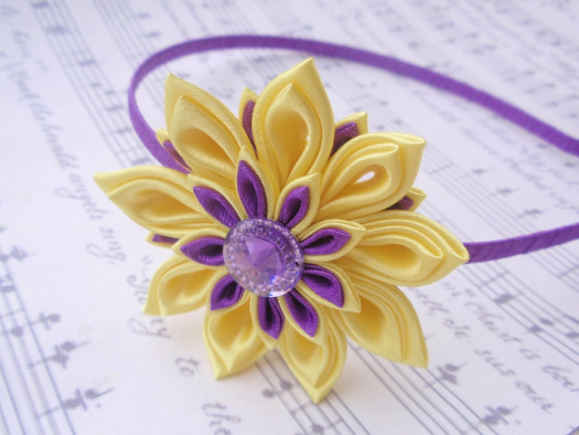 čelenka Purple yellow flower