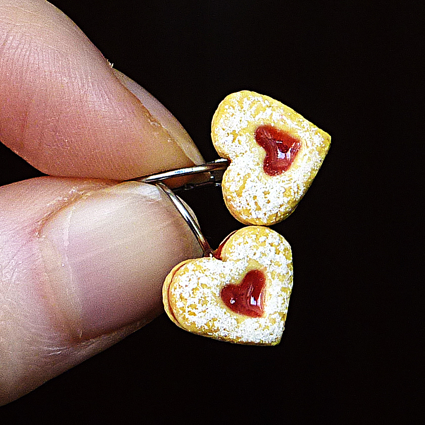 Linecká srdíčka zavírací háčky hypoalergenní