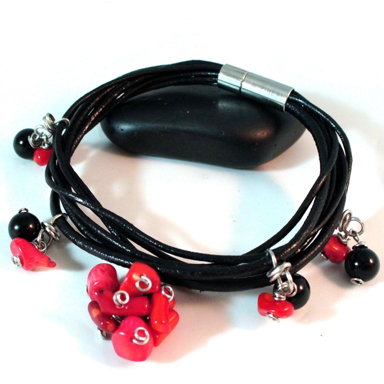 NÁRAMEK Pekelné kvítí