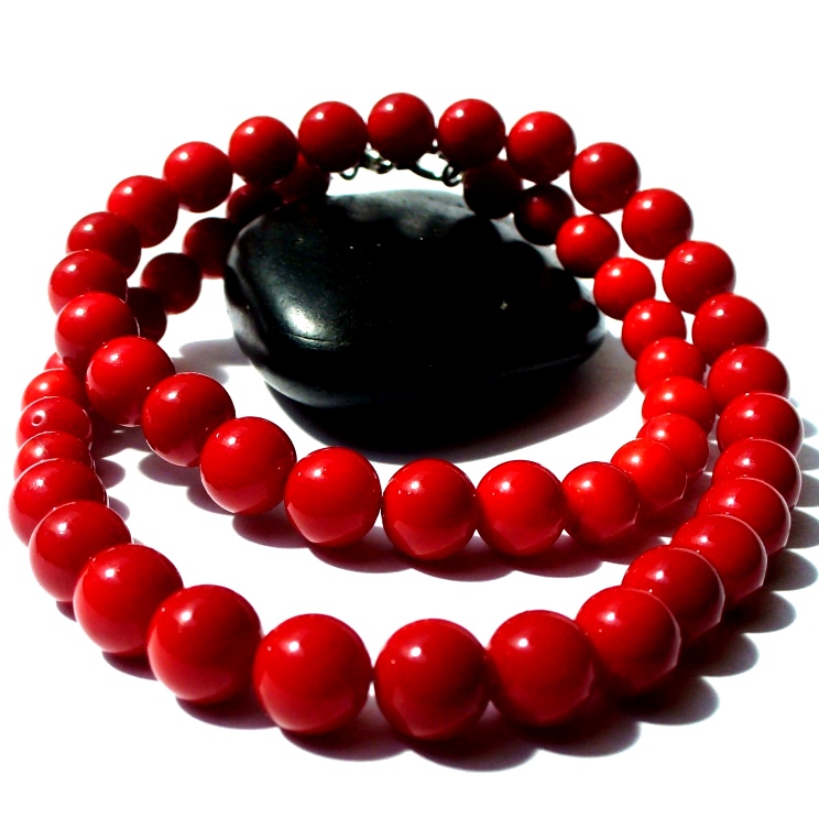 NÁHRDELNÍK Prostě korálové korále :)