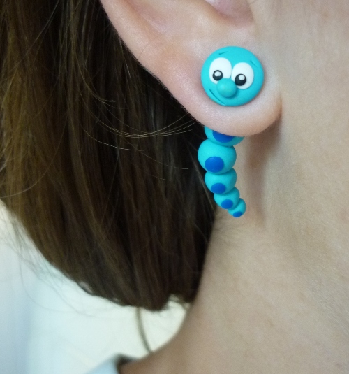 housenky modré skrz ucho - fimo náušnice