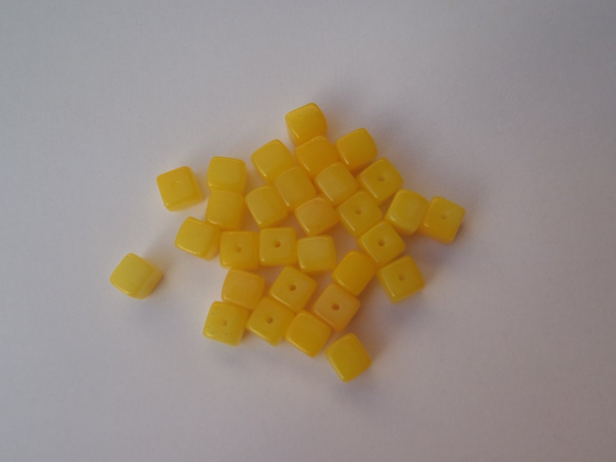 skleněné kostičky