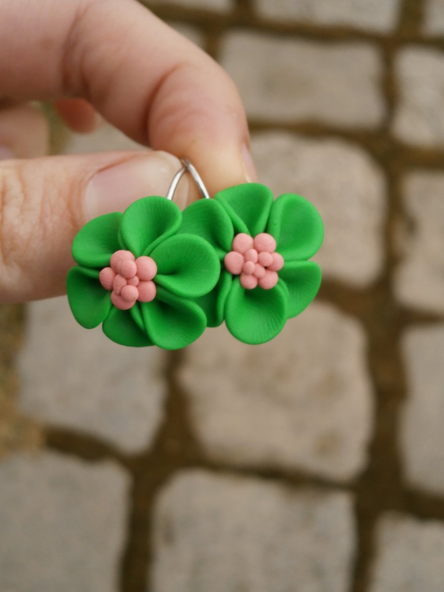 Náušnice zelené květiny