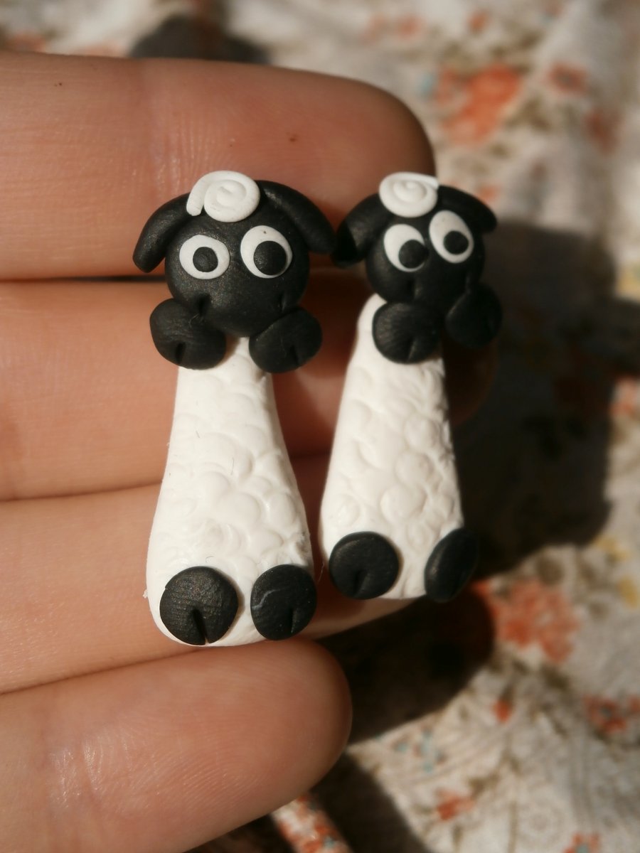 Náušnice ovečky skrz ucho