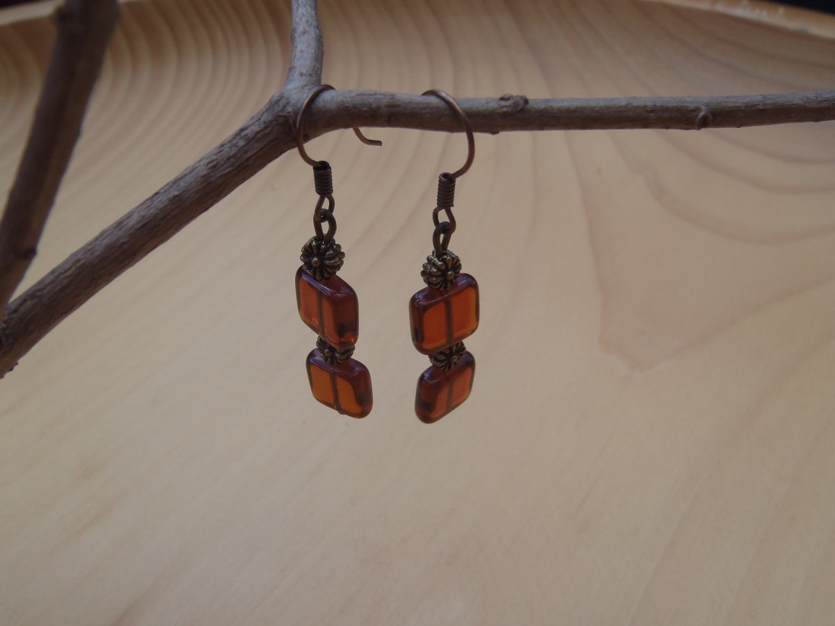 hnědé s kytičkami