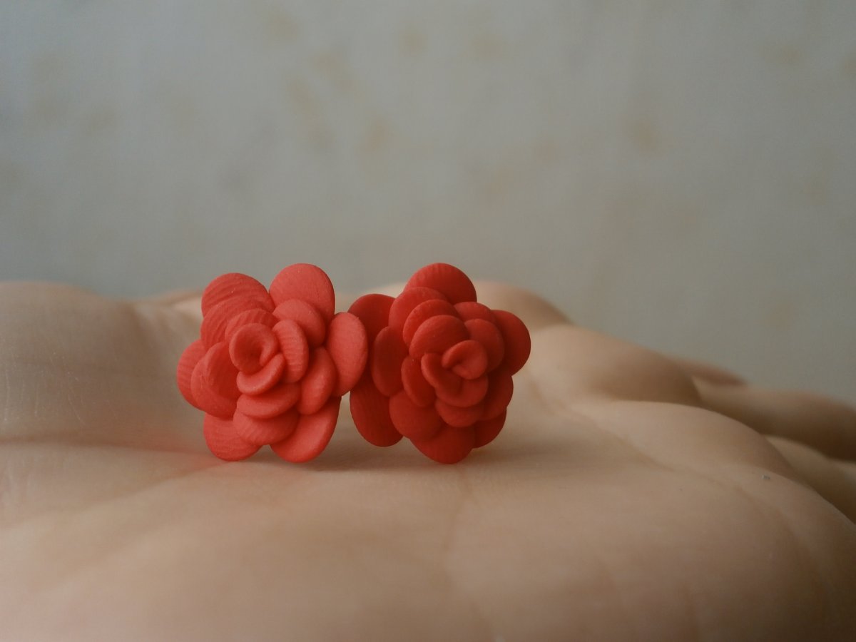 Náušnice rudé růže