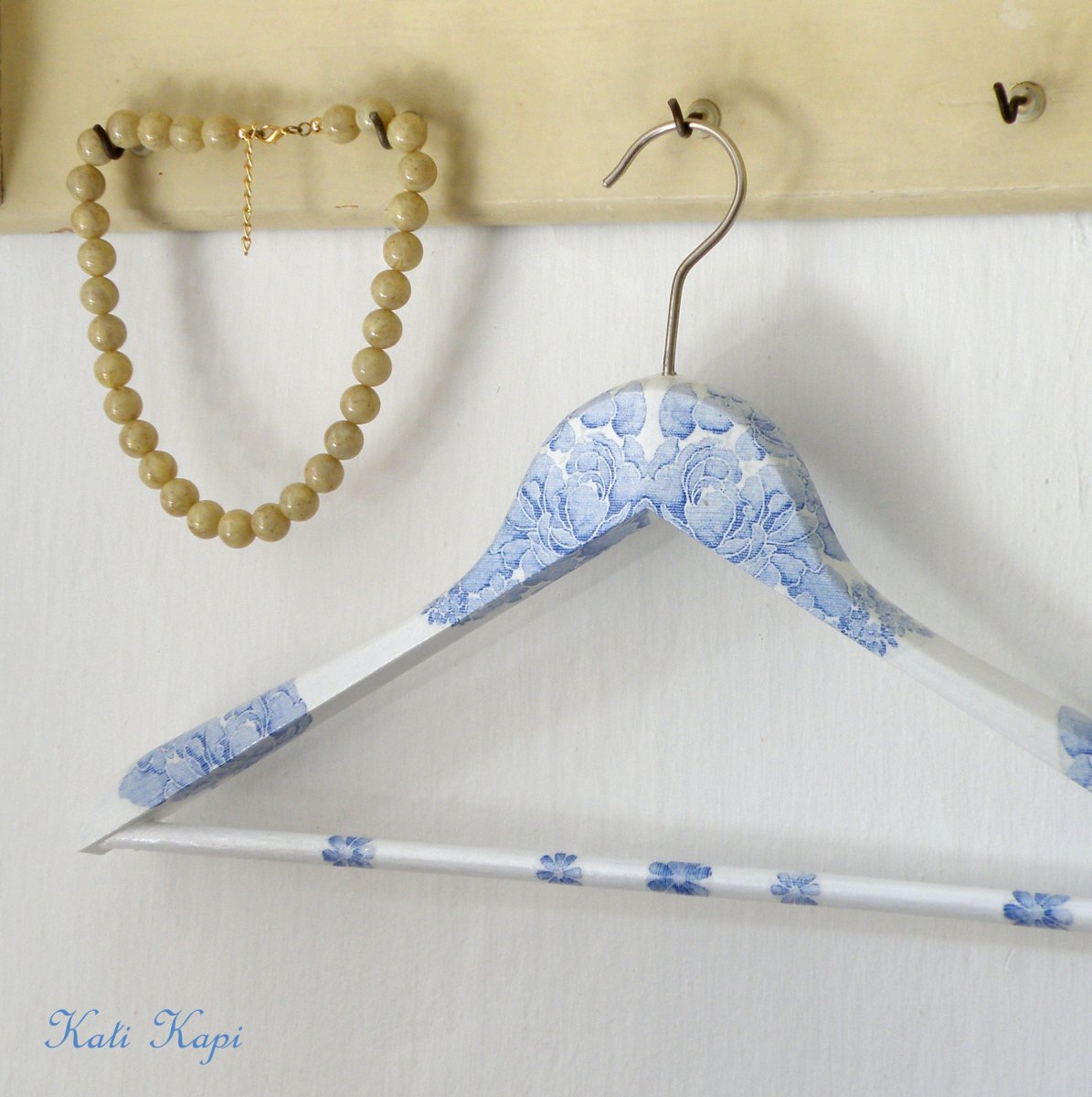 Ramínko na šaty do modra