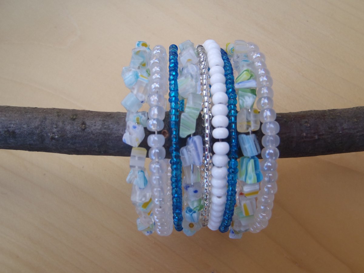 millefiori s bílou a tyrkysovou