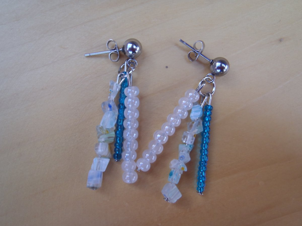 millefiori s bílou a tyrkysovou, chirurgická ocel