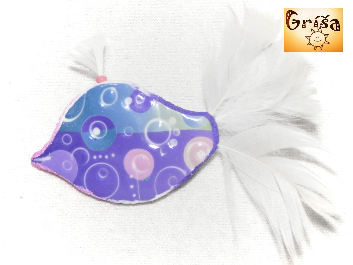 Rozčepýřený ptáček