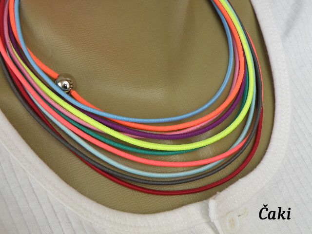 Miluji barvičky - náhrdelník