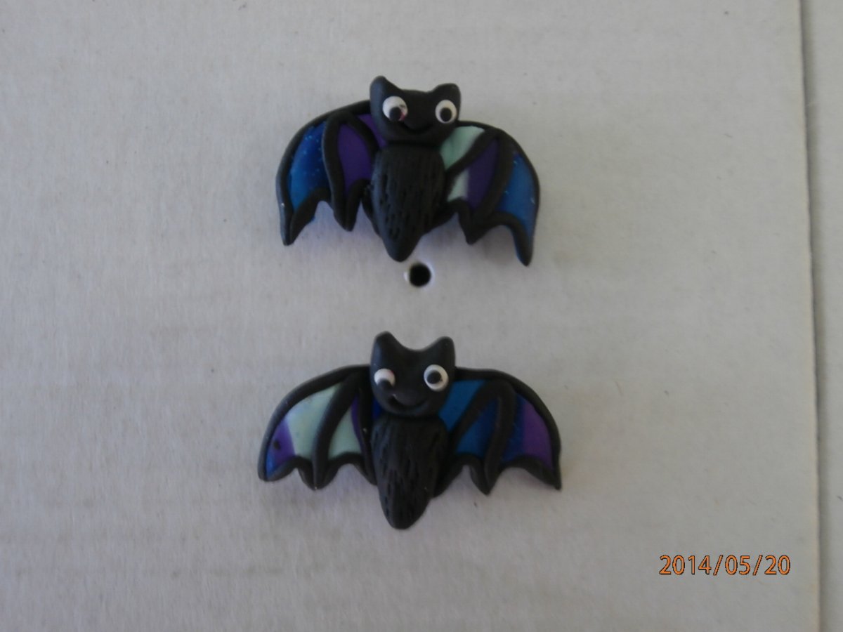 modří netopírci - pecičky