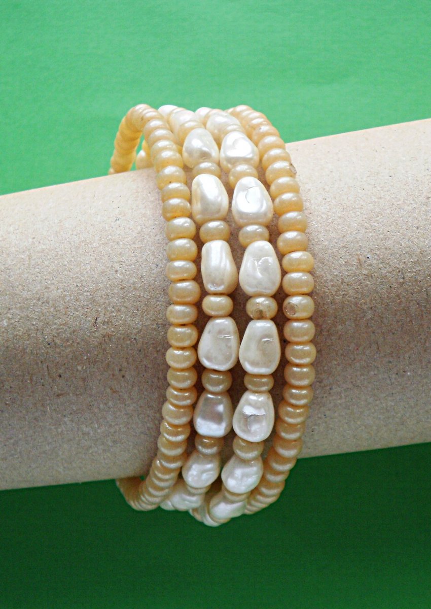  béžově s perličkami